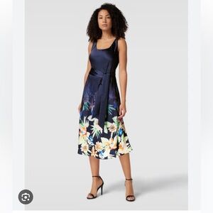 NWT Lauren Ralph Lauren Women's Floral Belted Charmeuse Dress/ navy mult…